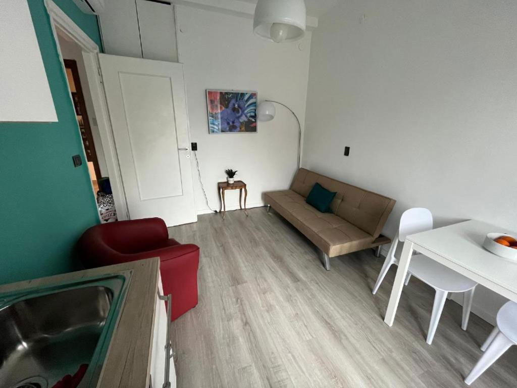 Olimpia Fidias Bilocale Isola Apartment Milan Luaran gambar