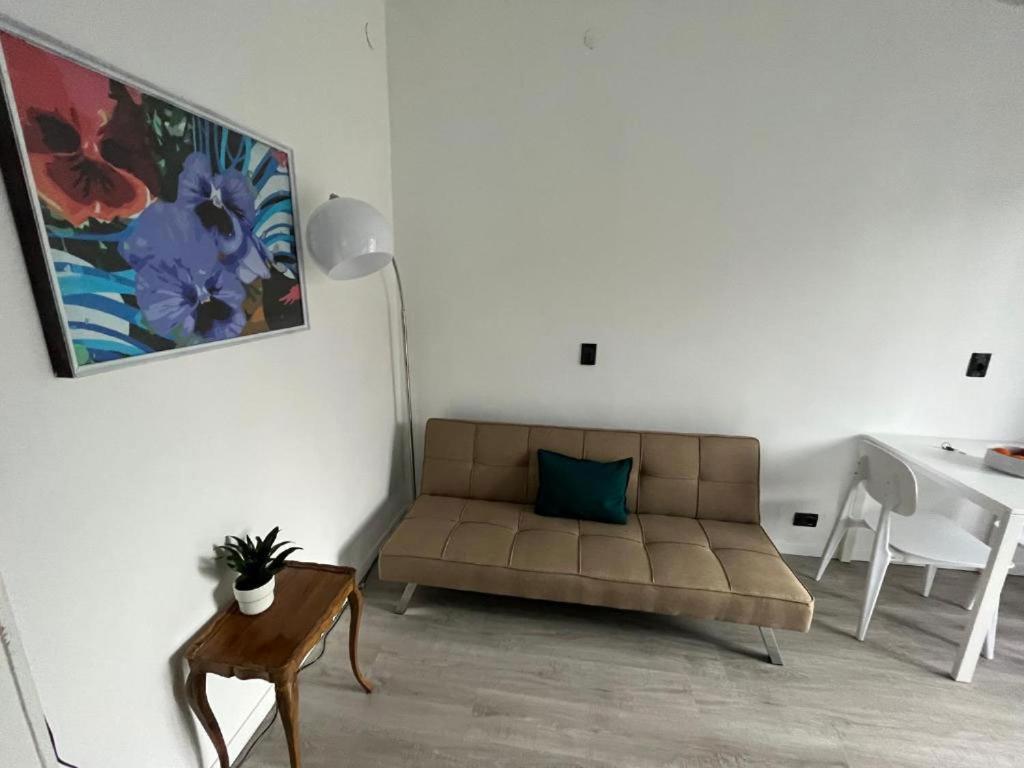 Olimpia Fidias Bilocale Isola Apartment Milan Luaran gambar